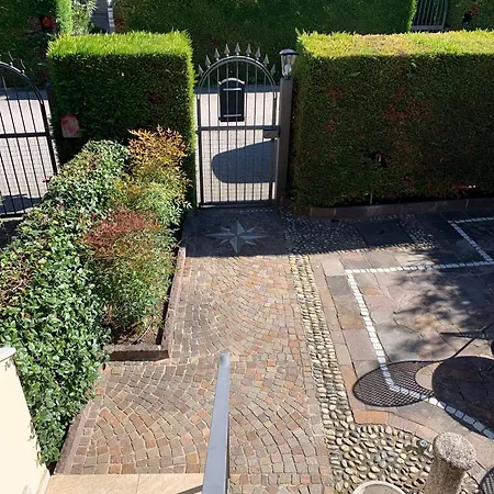 Vigneti Garda Lake דירה